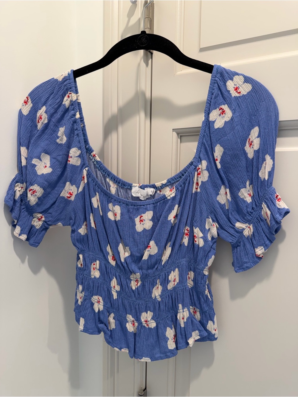 All in Favor Blue Floral Puff-Sleeve Smocked Crop Top